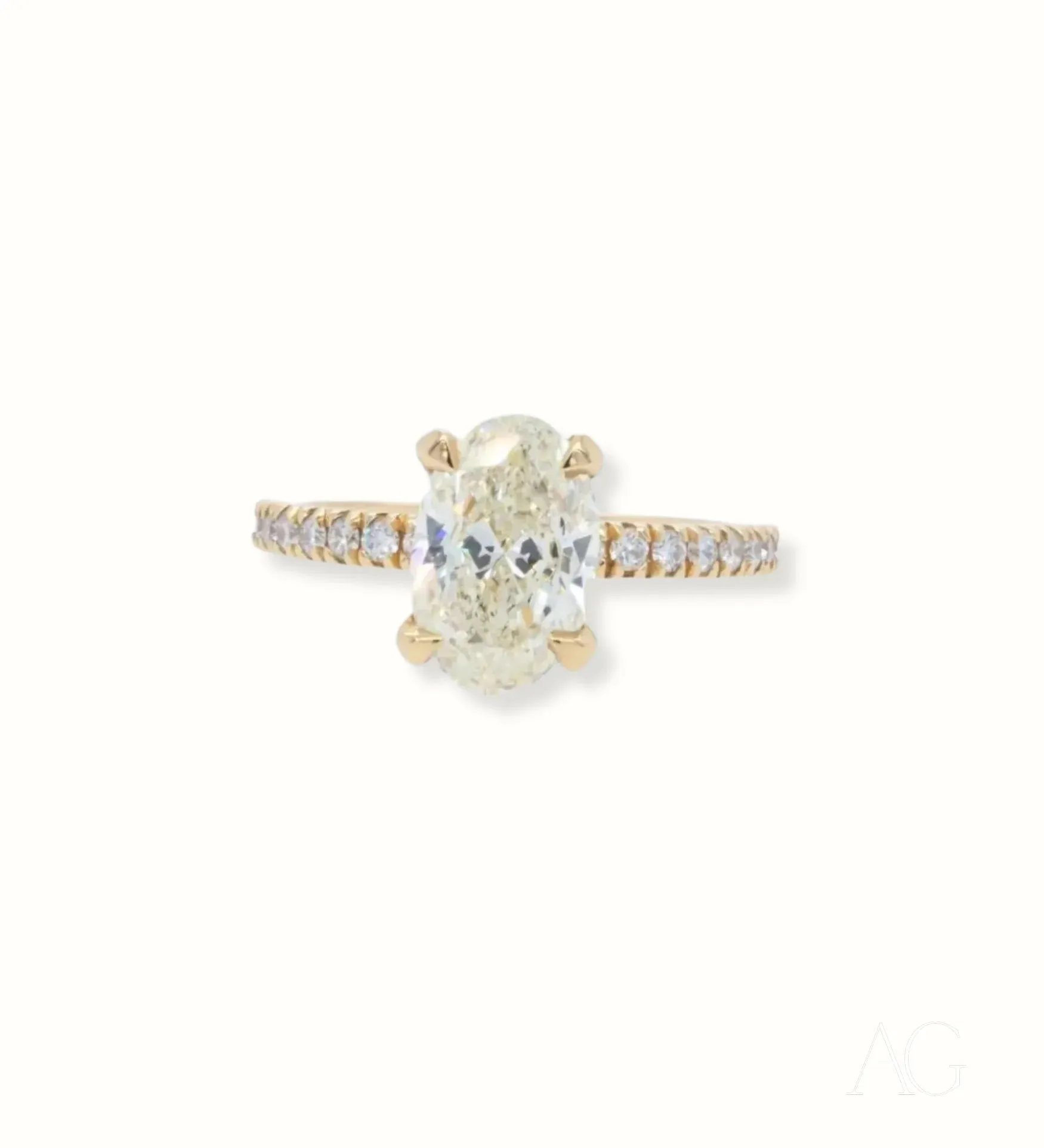 18k Gold Oval Diamond Engagement Ring