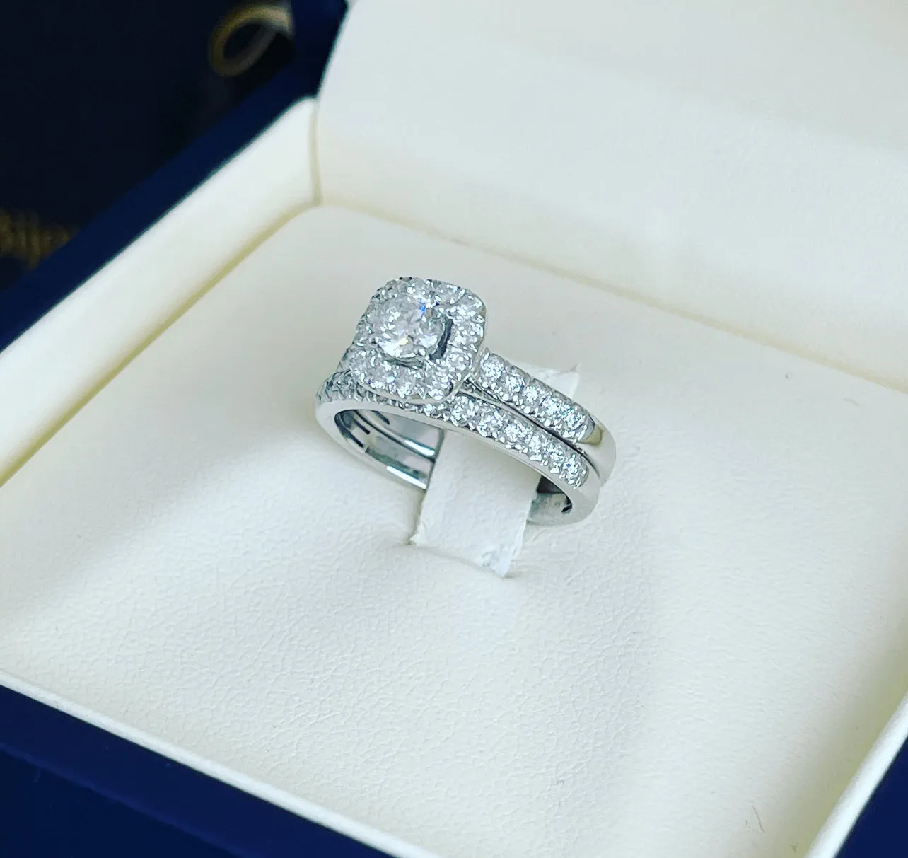 Diamond wedding rings