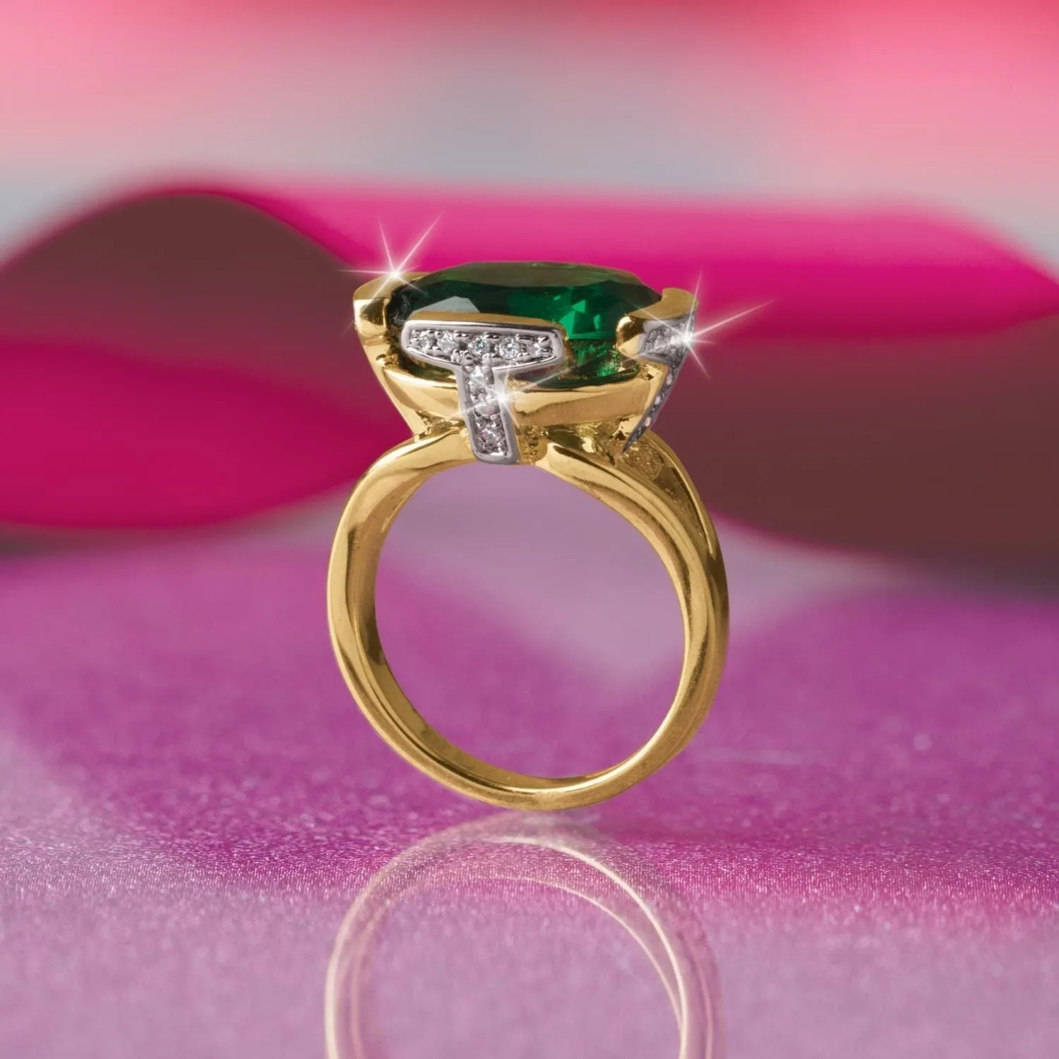 Marie Jose Emerald Green Ring