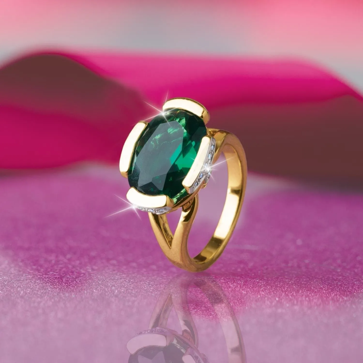 Marie Jose Emerald Green Ring