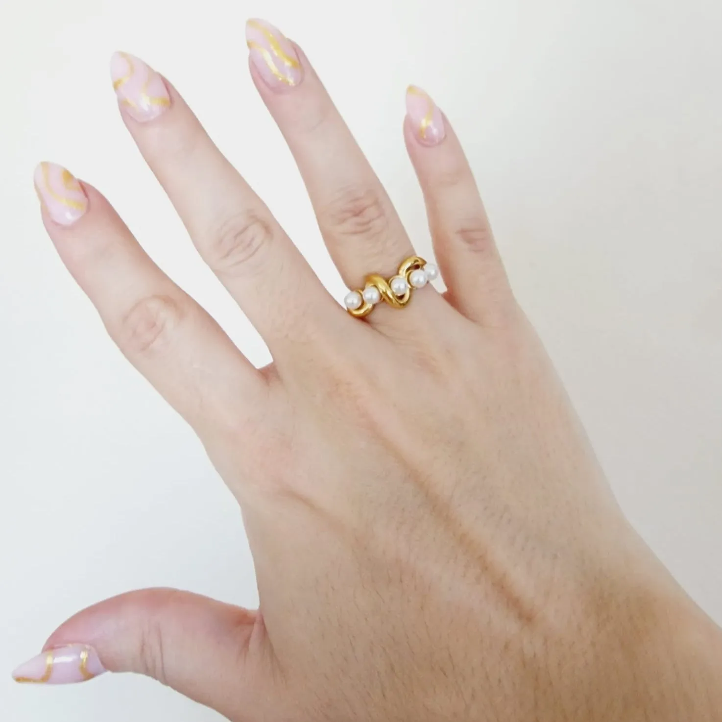 Miss Flirty Ring