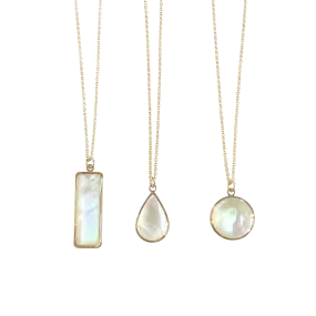 Mother of Pearl Pendant Necklace