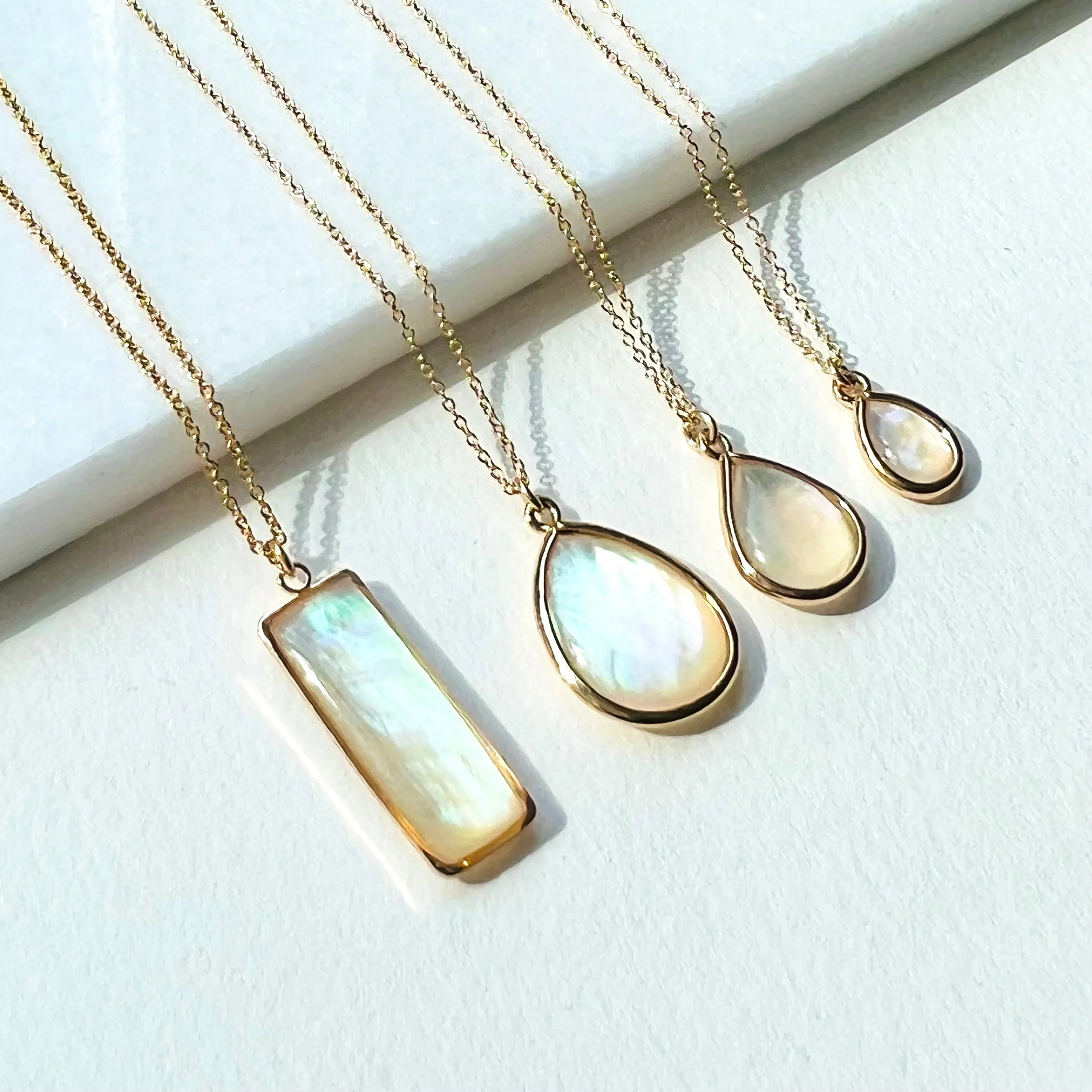 Mother of Pearl Pendant Necklace