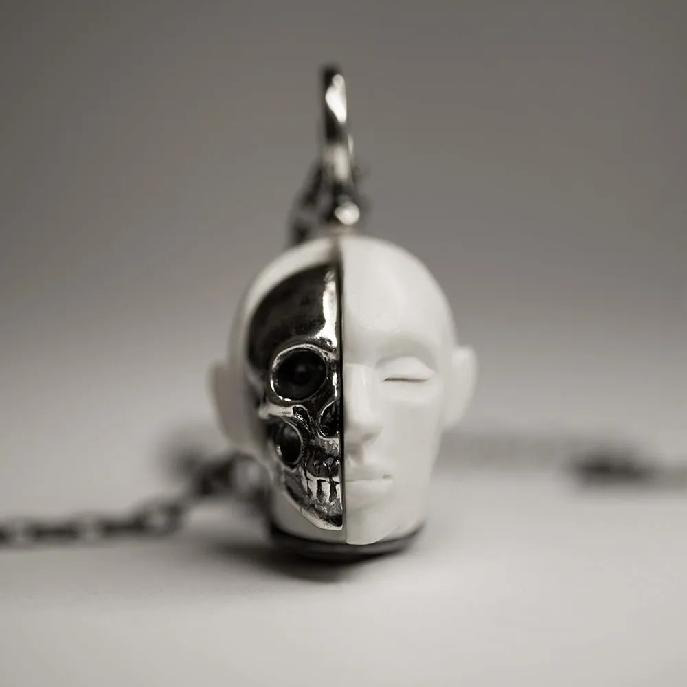 Oracle Skull pendant - white