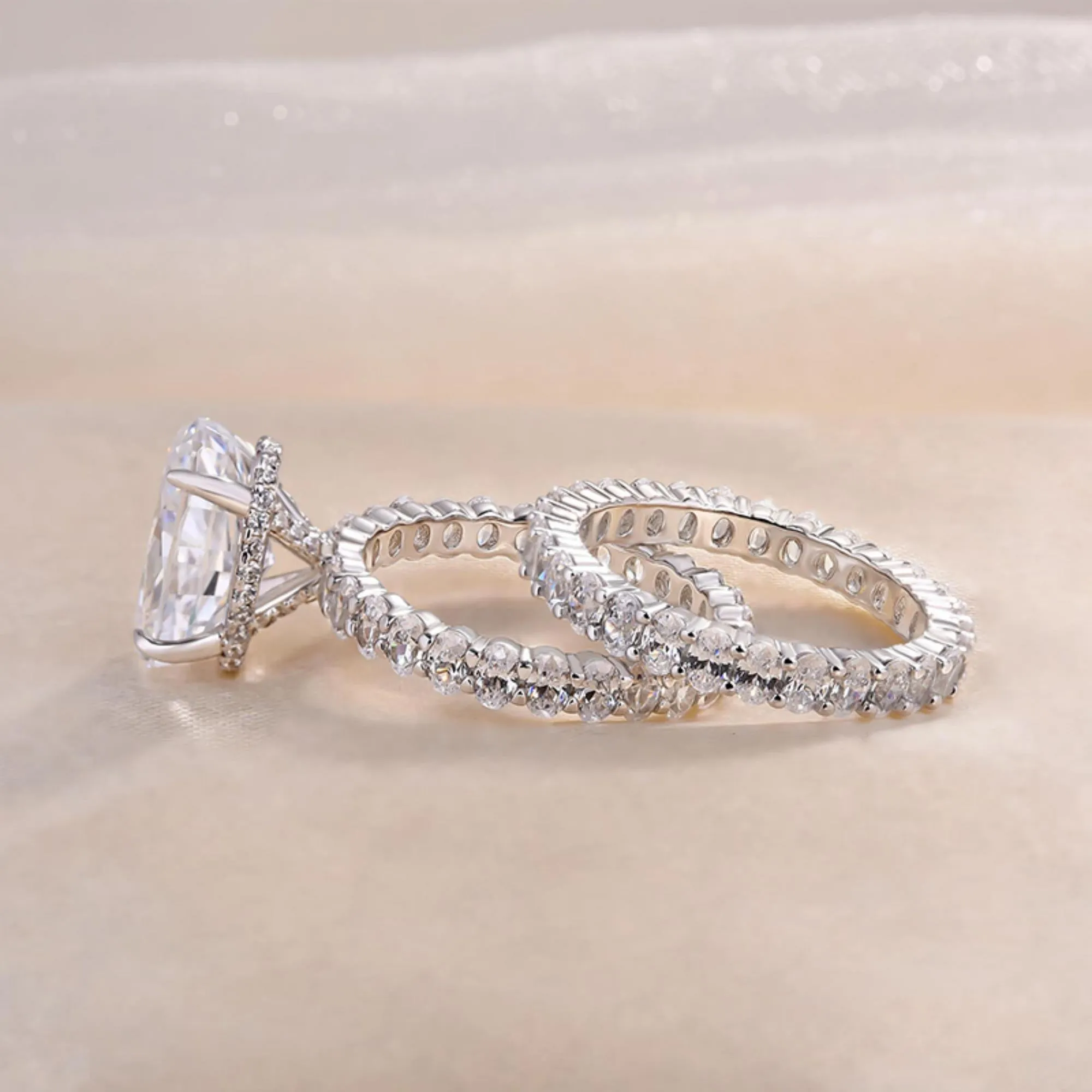 Oval Colorless Moissanite engagement ring set