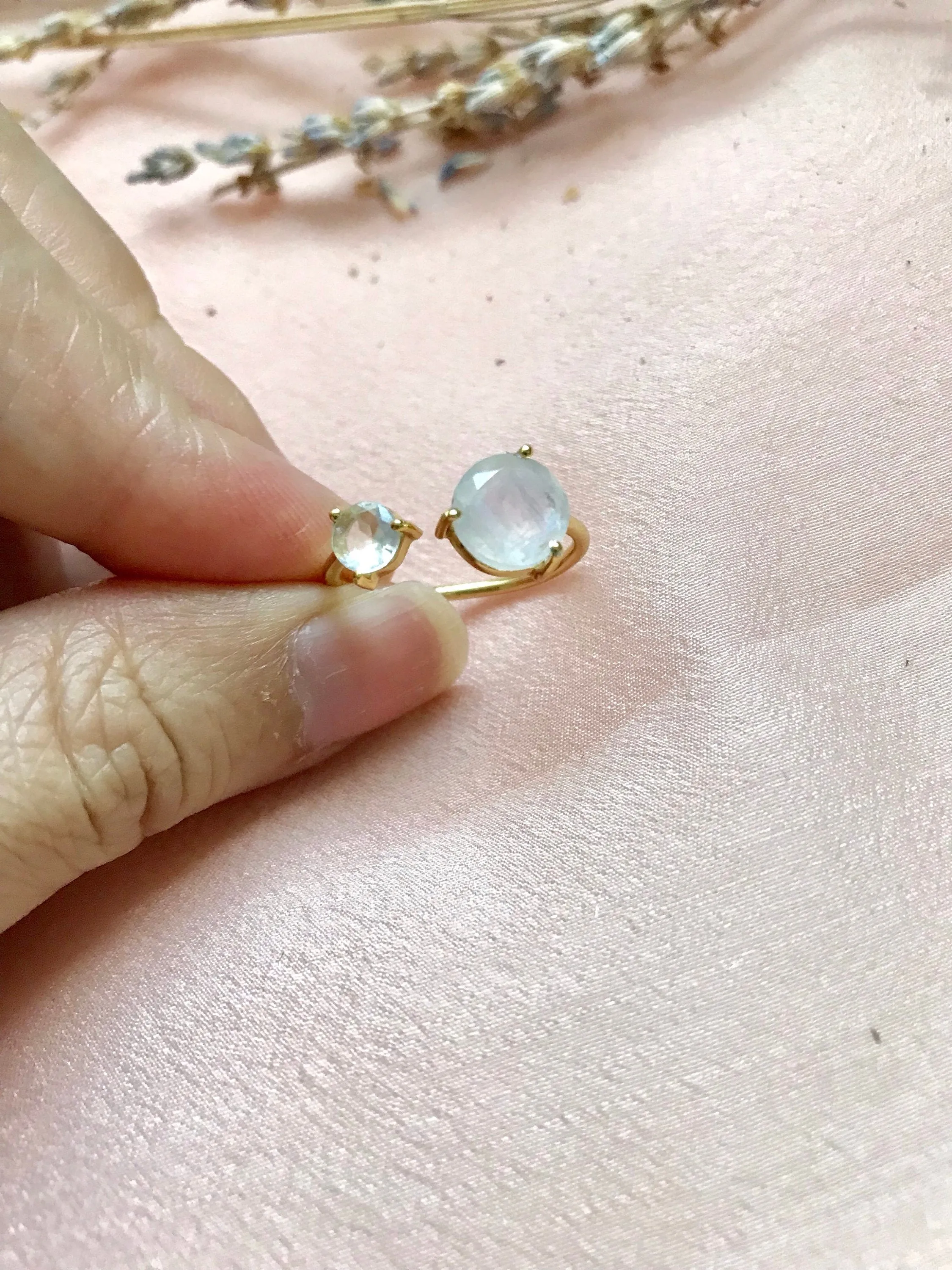 Rainbow Moonstone ring, Raw moonstone jewelry, Moonstone rings, Celestial ring, Rose Gold moonstone, Moon stone ring, Moonstone engagement