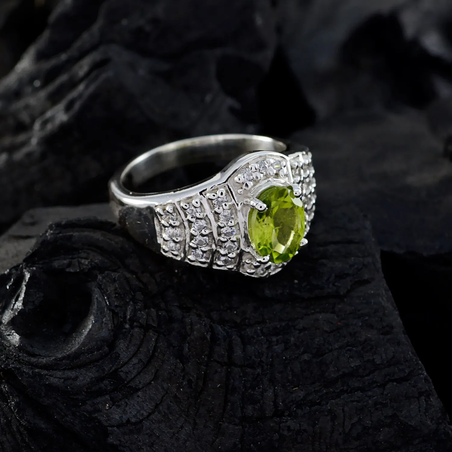 Riyo Appealing Gem Peridot 925 Silver Ring Frinendship Day Gift